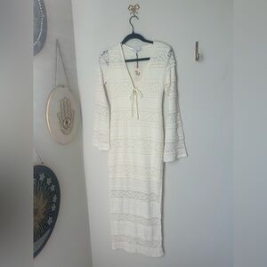 Viral Sincerely Jules Off White Lace Long Sleeve Maxi Dress